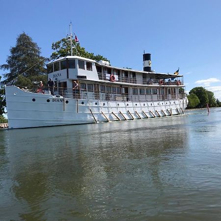 Hatty'S Guesthouse Motala Exterior foto